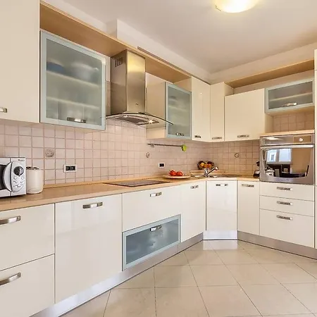 Roy Apartmán Medulin